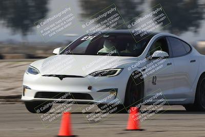 media/Jan-28-2024-Speed Ventures (Sun) [[34a1a56de7]]/Tesla Corsa B/Session 3 (Offramp Exit)/